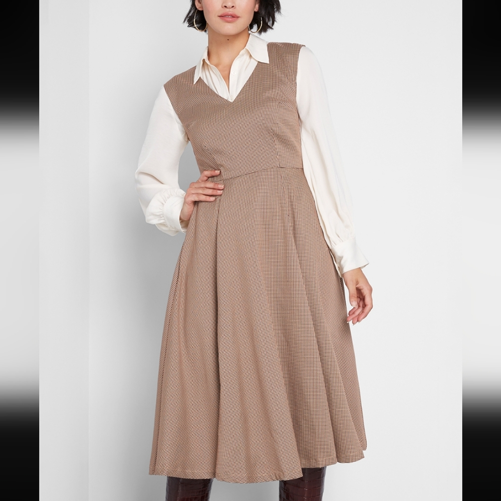 ModCloth Houndstooth Decision Maker Plaid Midi Dress
